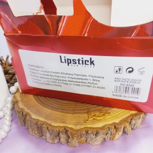 مشخصات رژ جامد پرطرفدار لیپ استیک مات فاف LIPSTICK MATTE FOF کد 8065